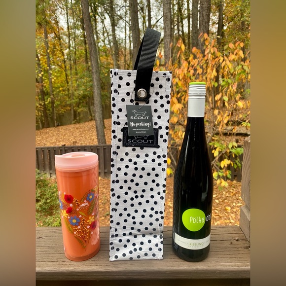 NWT Scout bag, perfect for gifting a bottle of wine, tumbler or coffee mug. - Picture 4 of 4